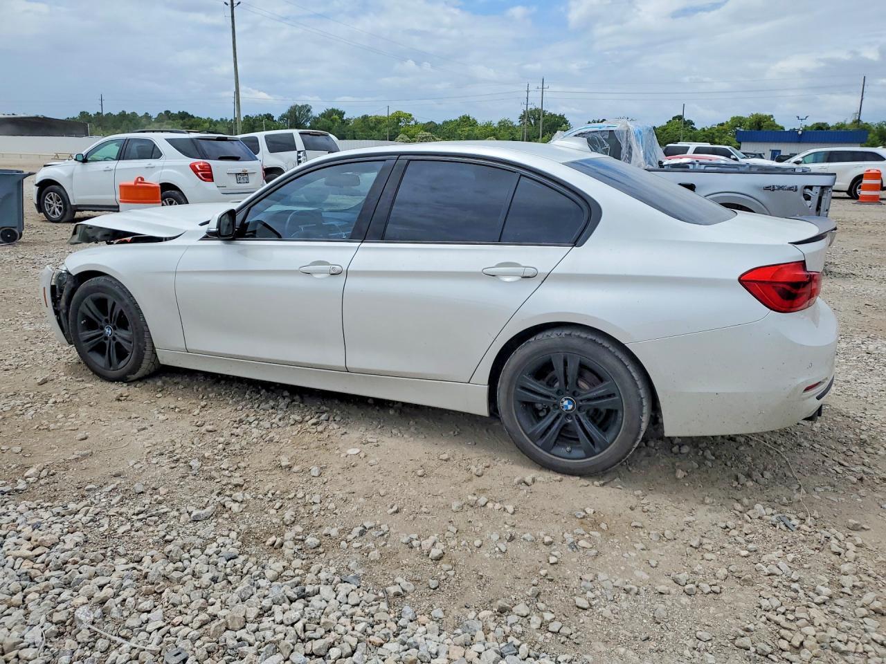 2016 BMW 328 I - zdjęcie 2