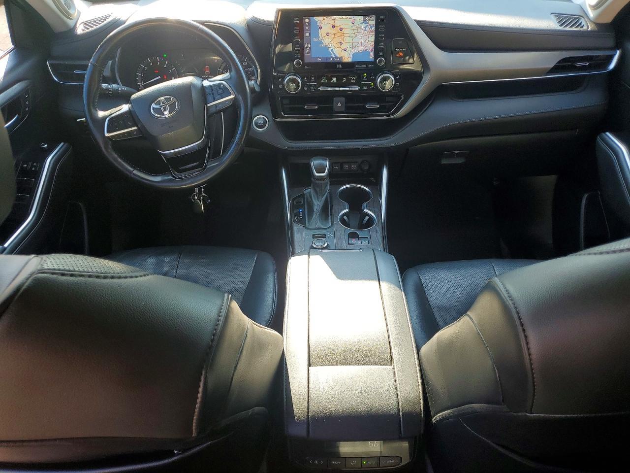 2021 Toyota Highlander Limited - zdjęcie 8