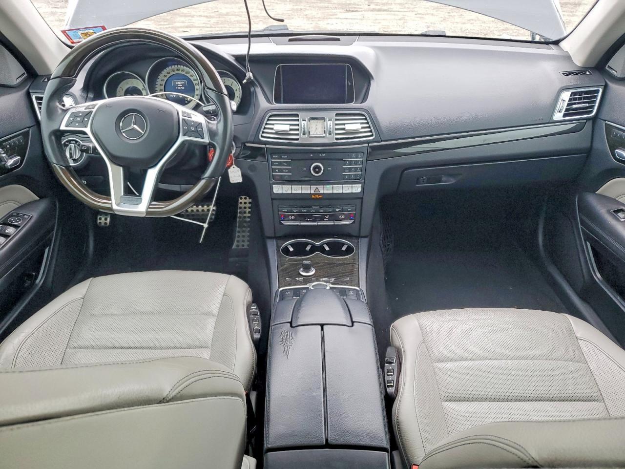 2016 Mercedes-Benz E 550 - zdjęcie 8