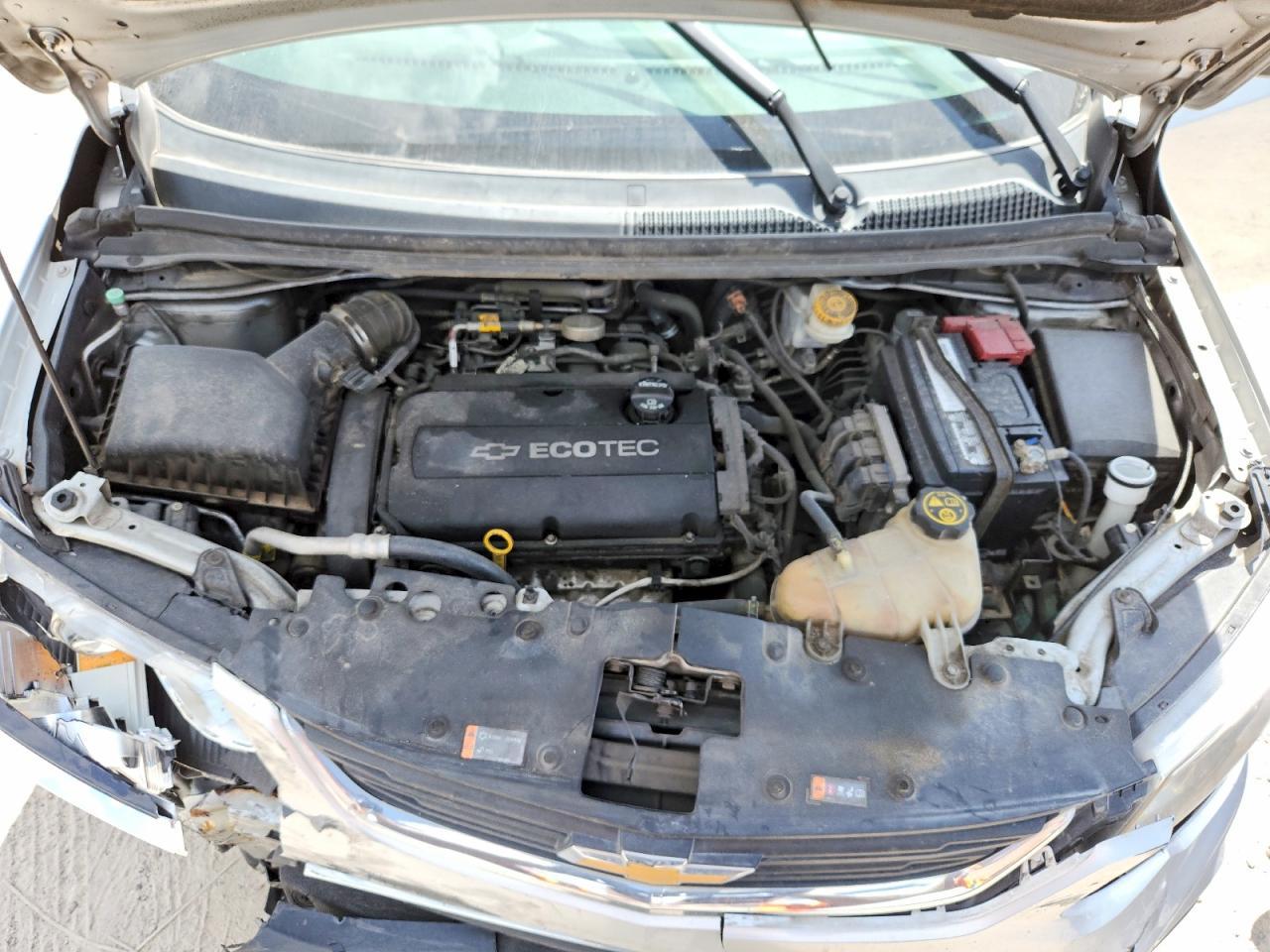 2018 Chevrolet Sonic Lt - zdjęcie 11
