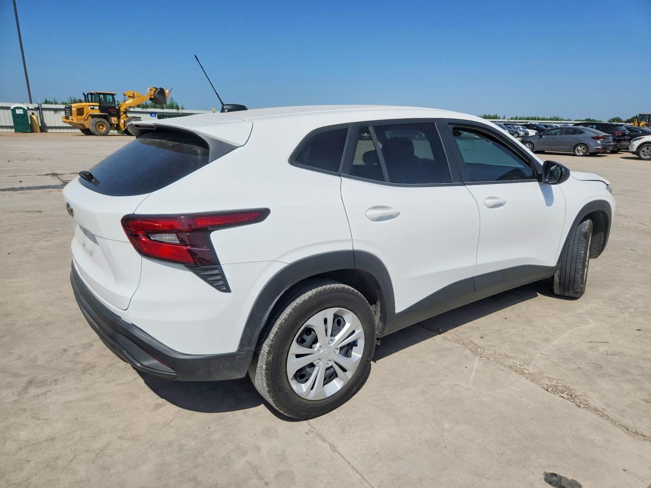 2026 Chevrolet Trax Ls - zdjęcie 3