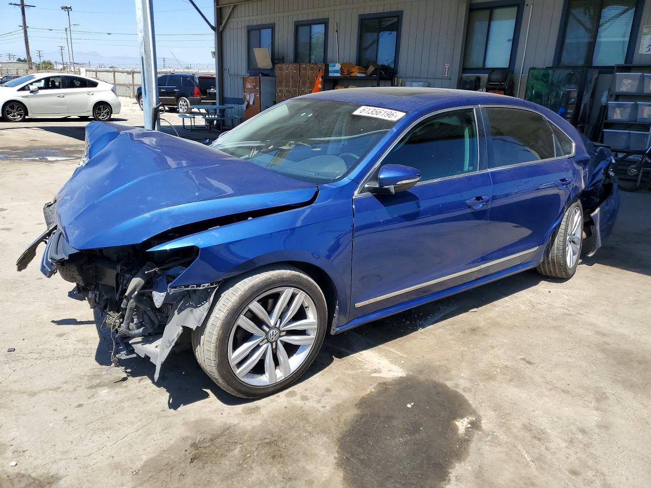 2016 Volkswagen Passat Sel - zdjęcie główne