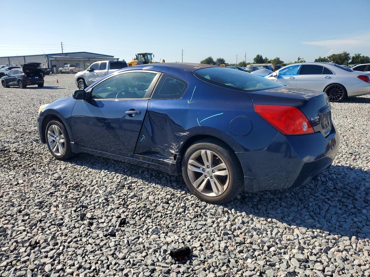 2013 Nissan Altima S - zdjęcie 2