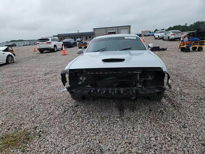 2021 Dodge Challenger R/T - zdjęcie 14