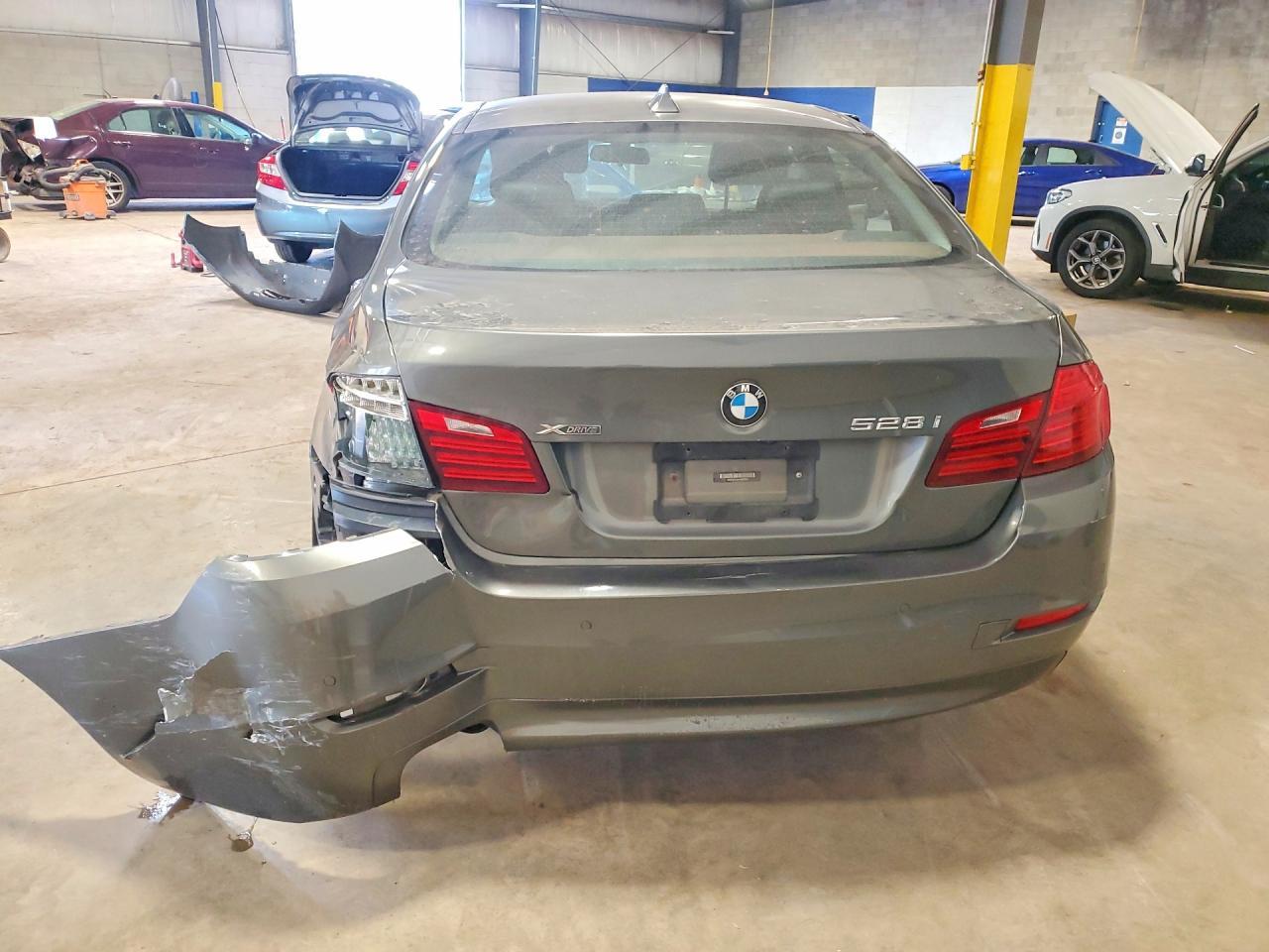 2015 BMW Seria 5 528i - zdjęcie 6