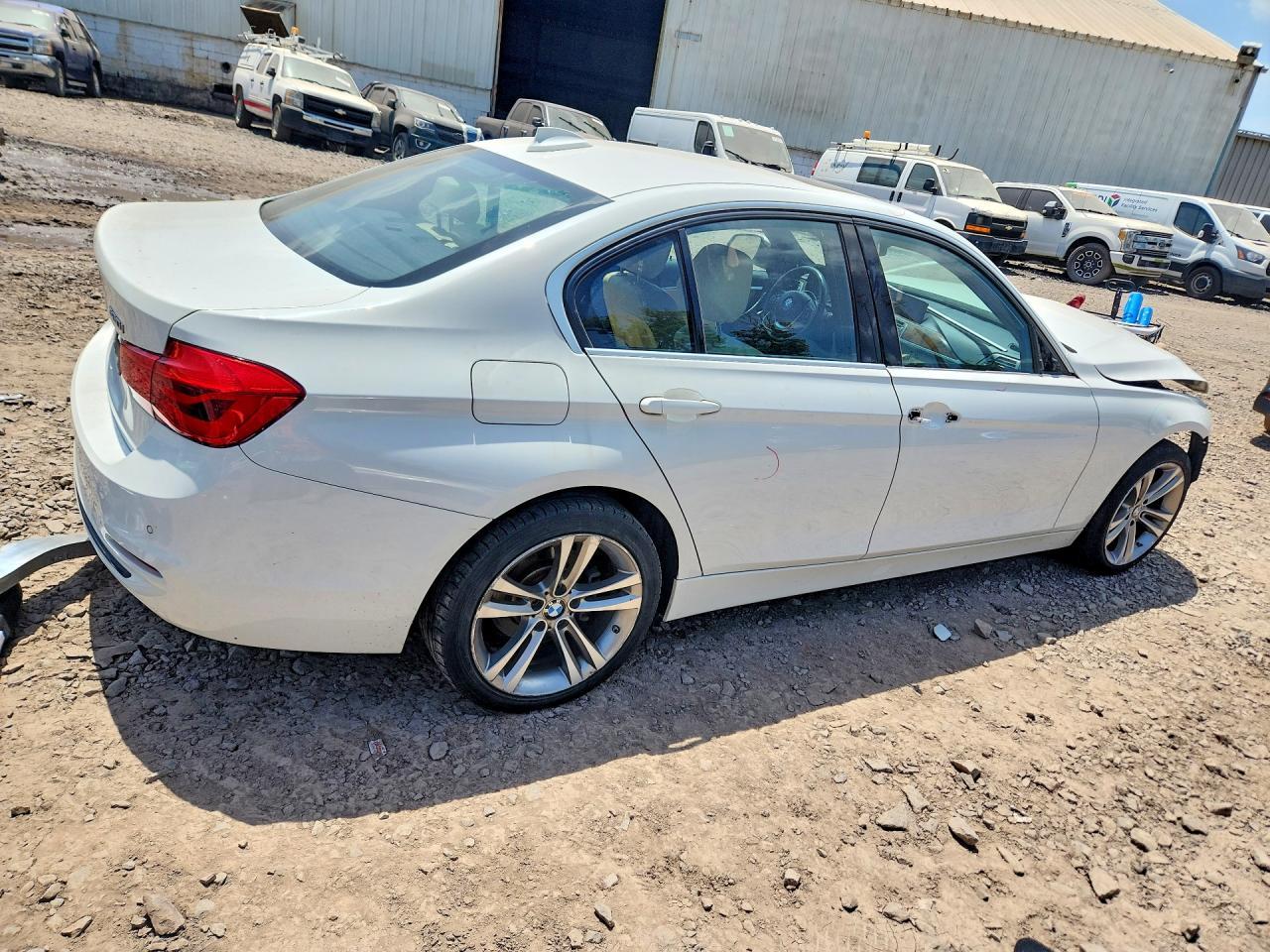 2017 BMW Seria 3 330i - zdjęcie 3