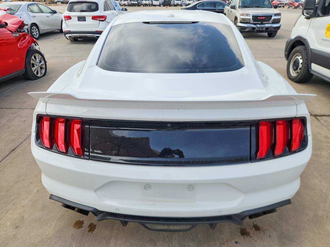 2019 Ford Mustang Gt - zdjęcie 6