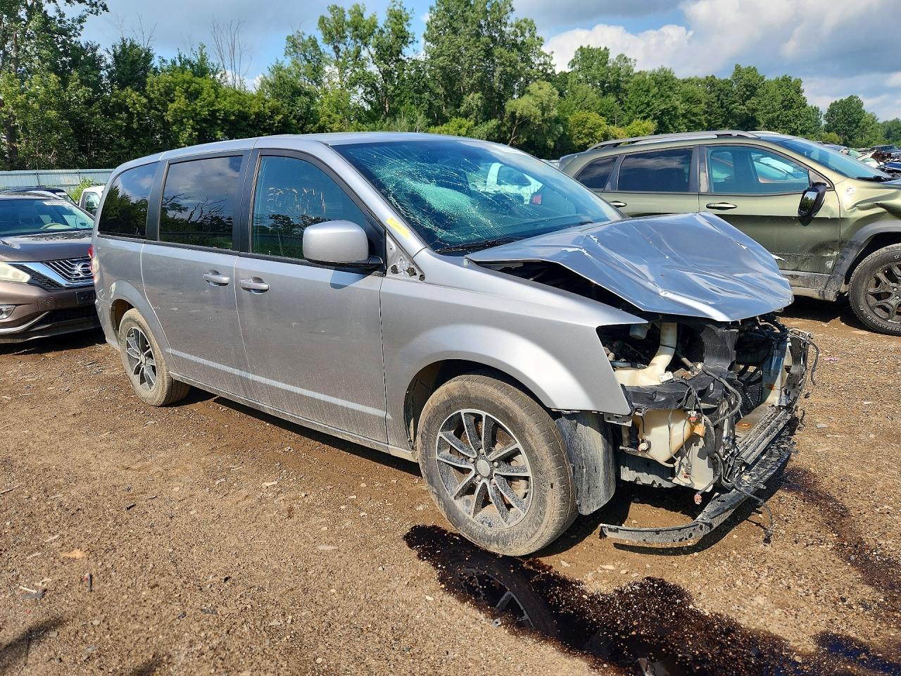 2019 Dodge Grand Caravan Gt - zdjęcie 4