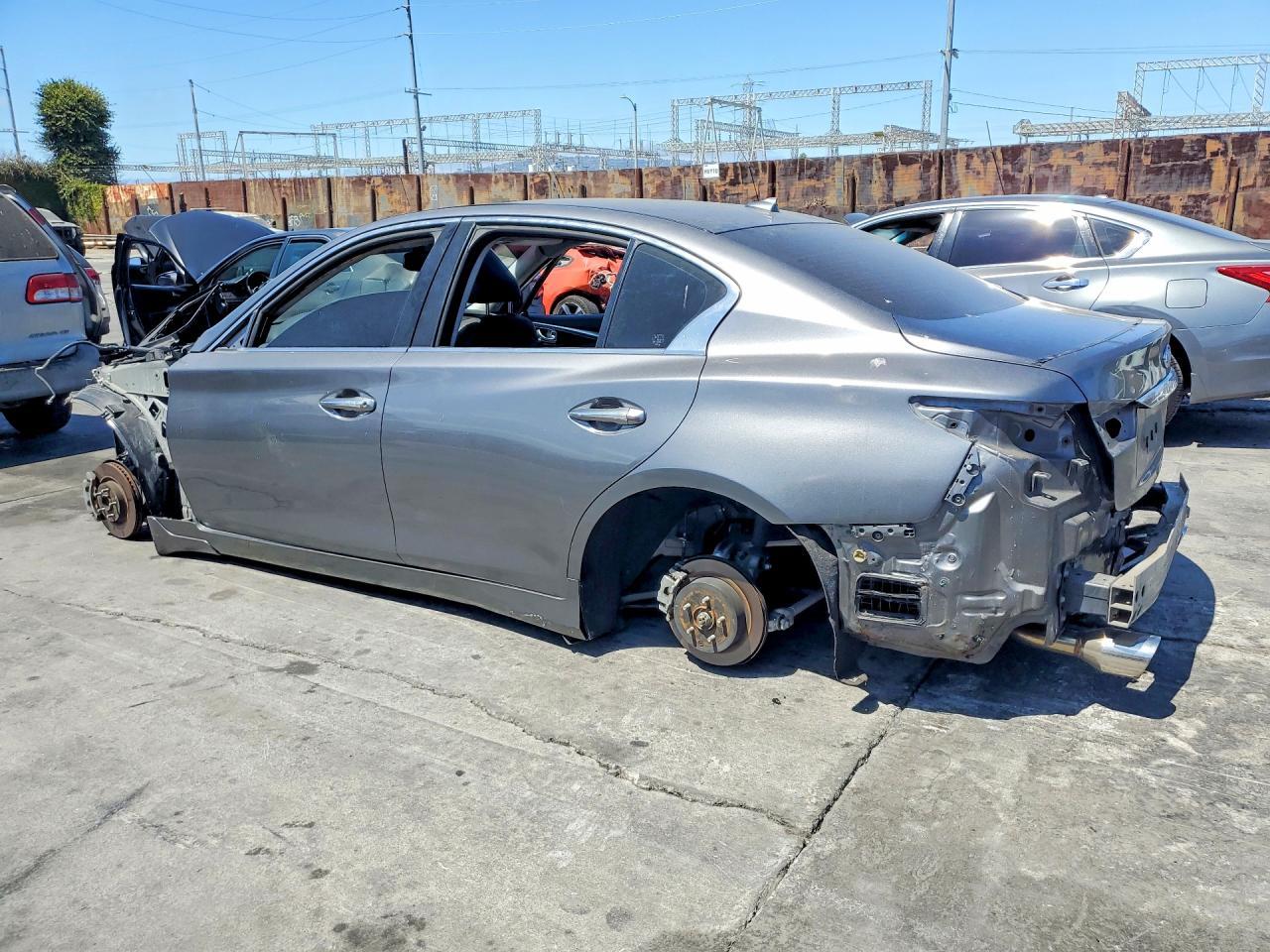 2019 Infiniti Q50 3.0T Luxe - zdjęcie 2