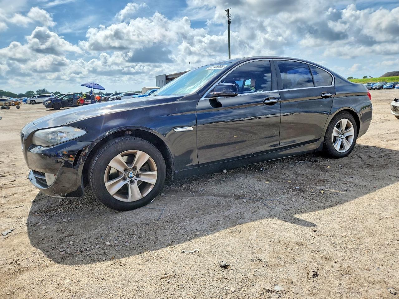 2013 BMW 528 I - zdjęcie główne