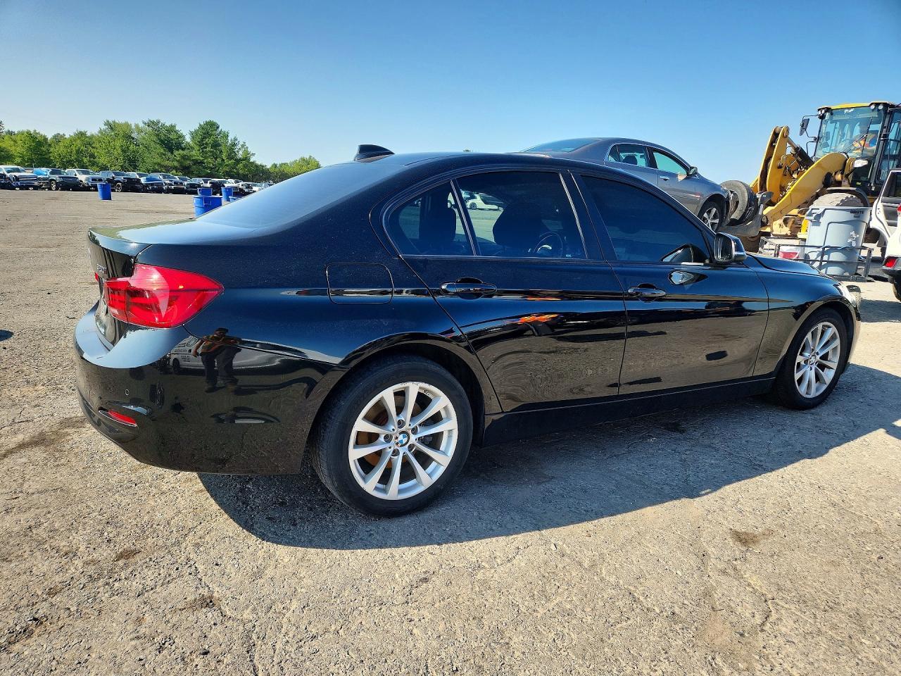 2016 BMW Seria 3 320i - zdjęcie 3