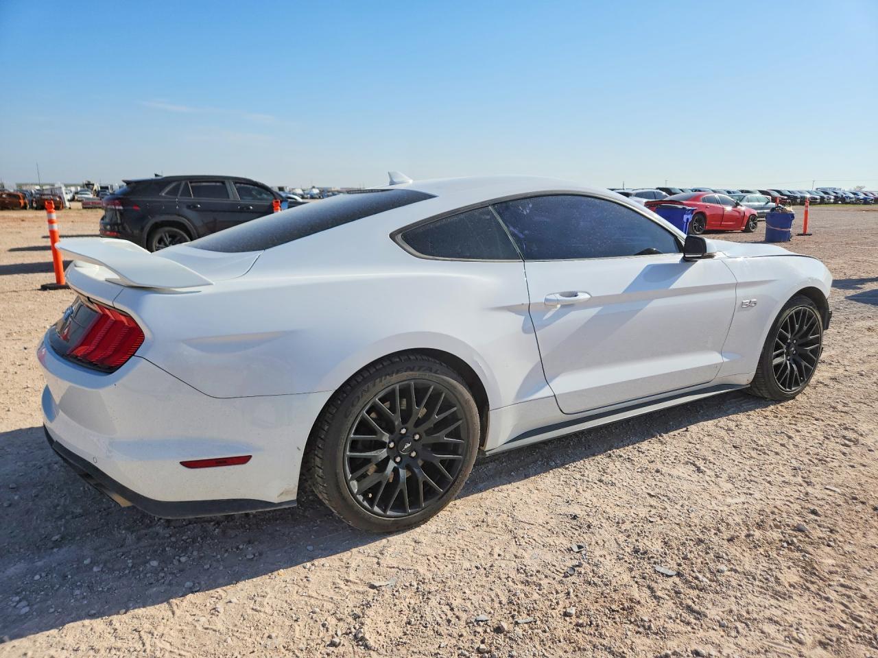 2022 Ford Mustang Gt - zdjęcie 3
