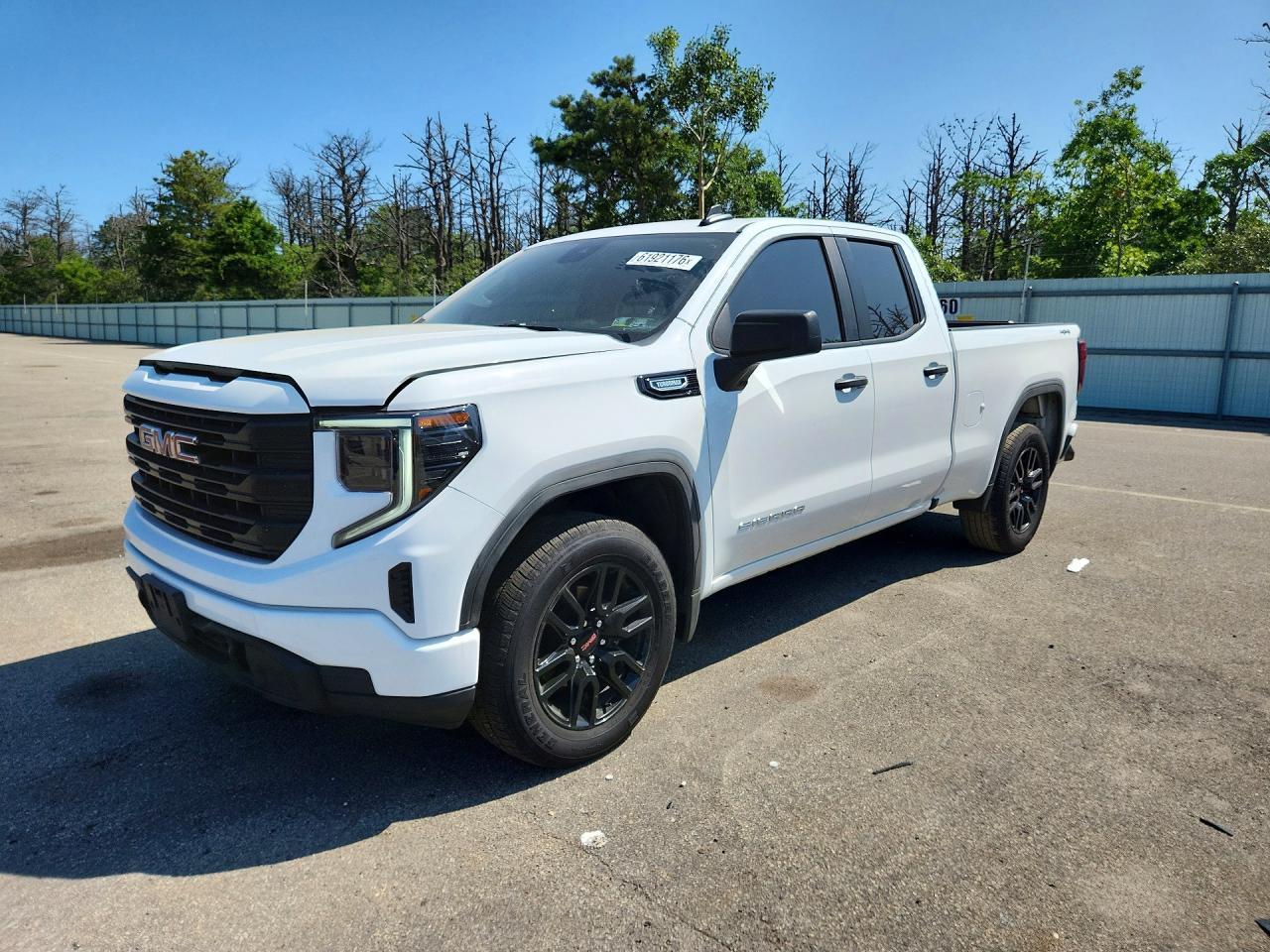 2025 GMC Sierra K1500 - zdjęcie główne