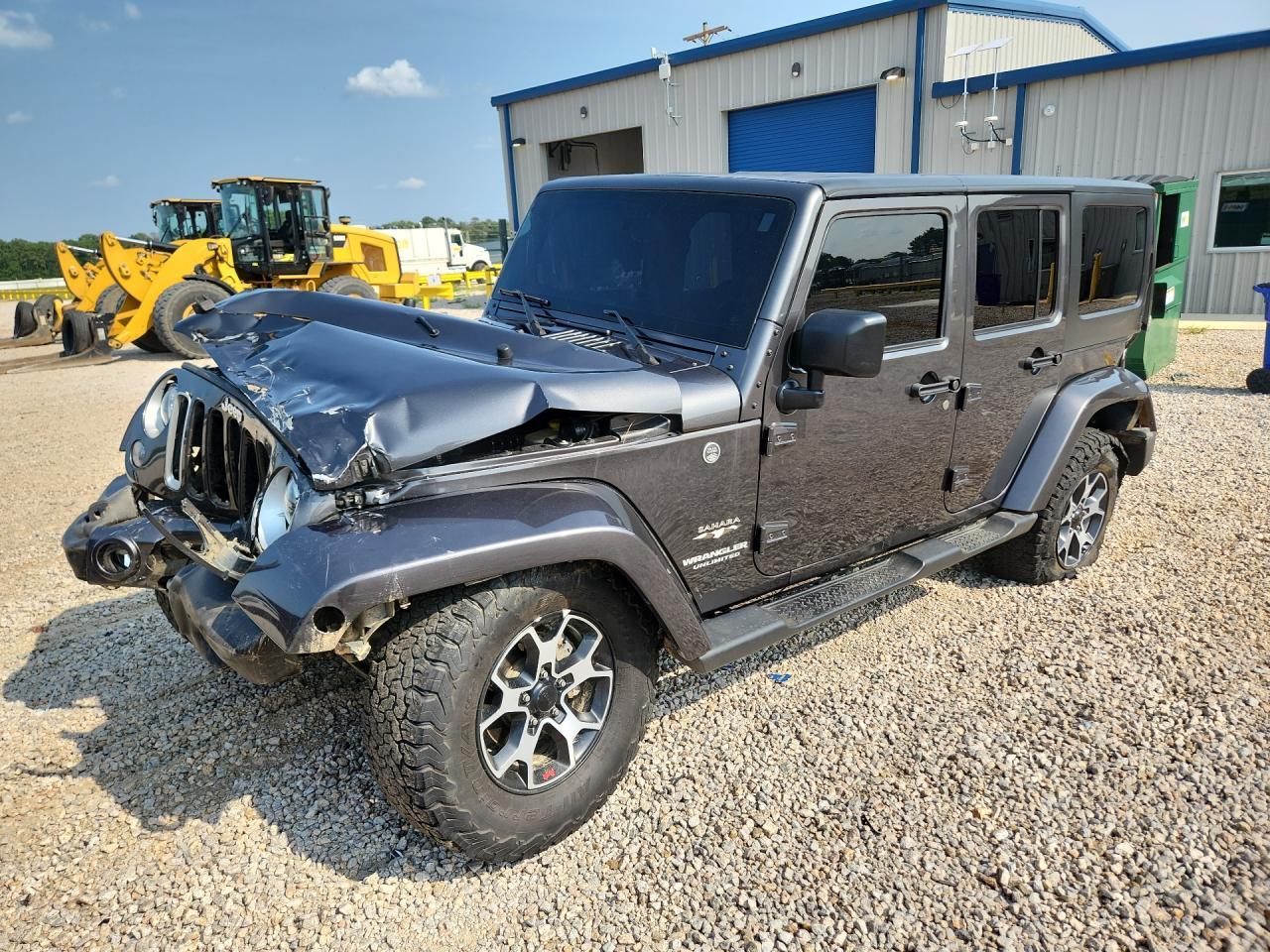 2017 Jeep Wrangler Unlimited Sahara - zdjęcie główne