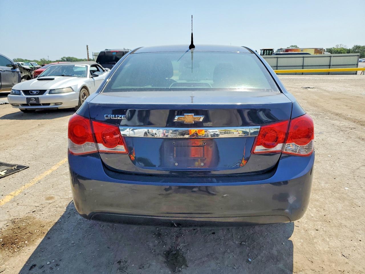 2014 Chevrolet Cruze Ls - zdjęcie 6
