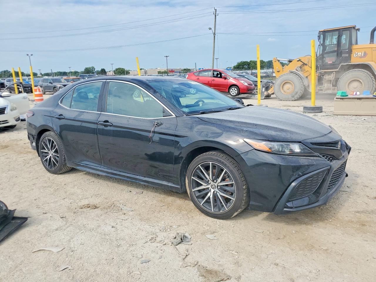 2021 Toyota Camry Se - zdjęcie 4