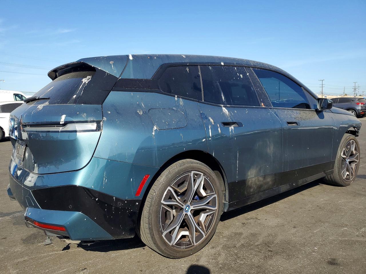 2024 BMW Ix xDrive50 - zdjęcie 3