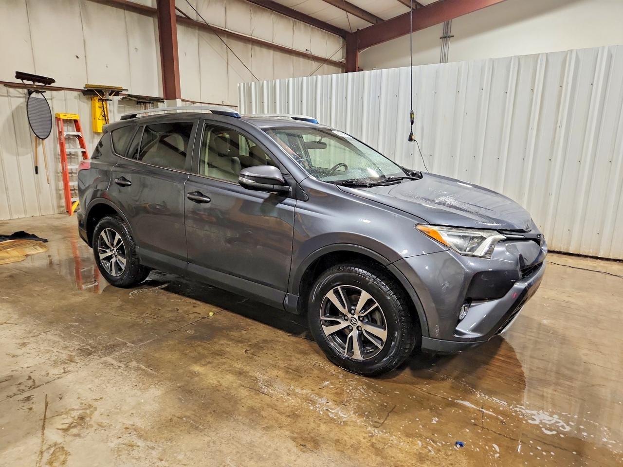 2016 Toyota Rav4 Xle - zdjęcie 4