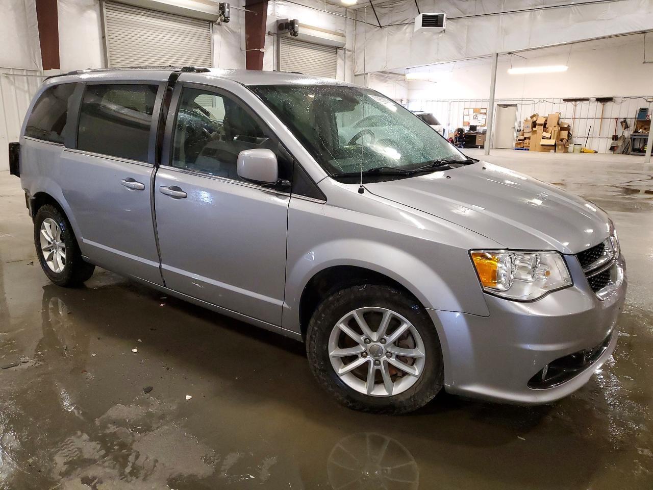 2020 Dodge Grand Caravan Sxt - zdjęcie 4
