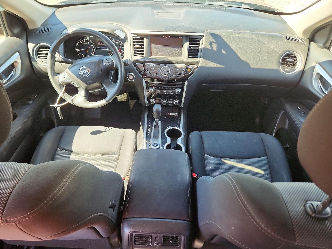 2017 Nissan Pathfinder Sv - zdjęcie 8