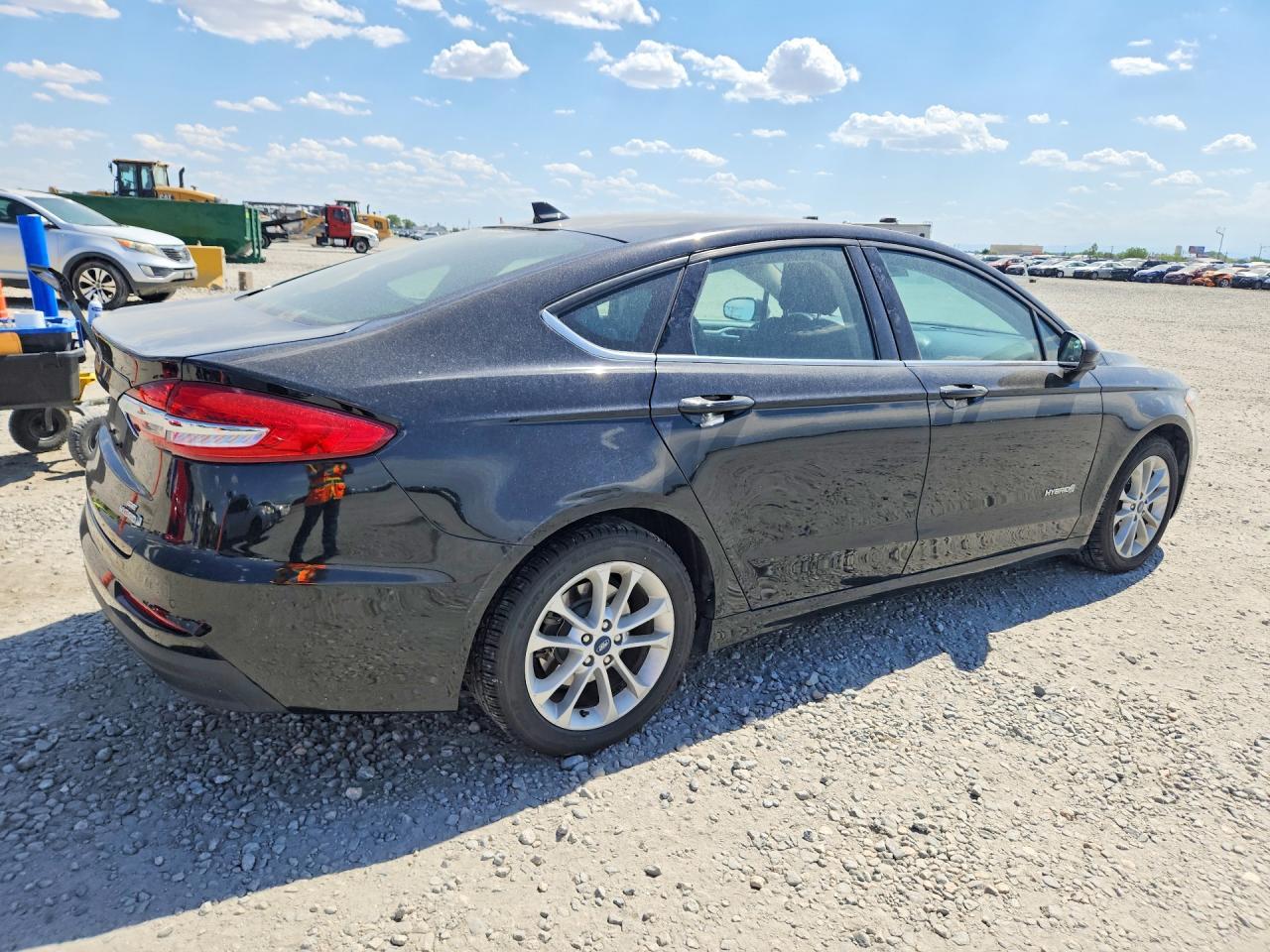 2019 Ford Fusion Se - zdjęcie 3