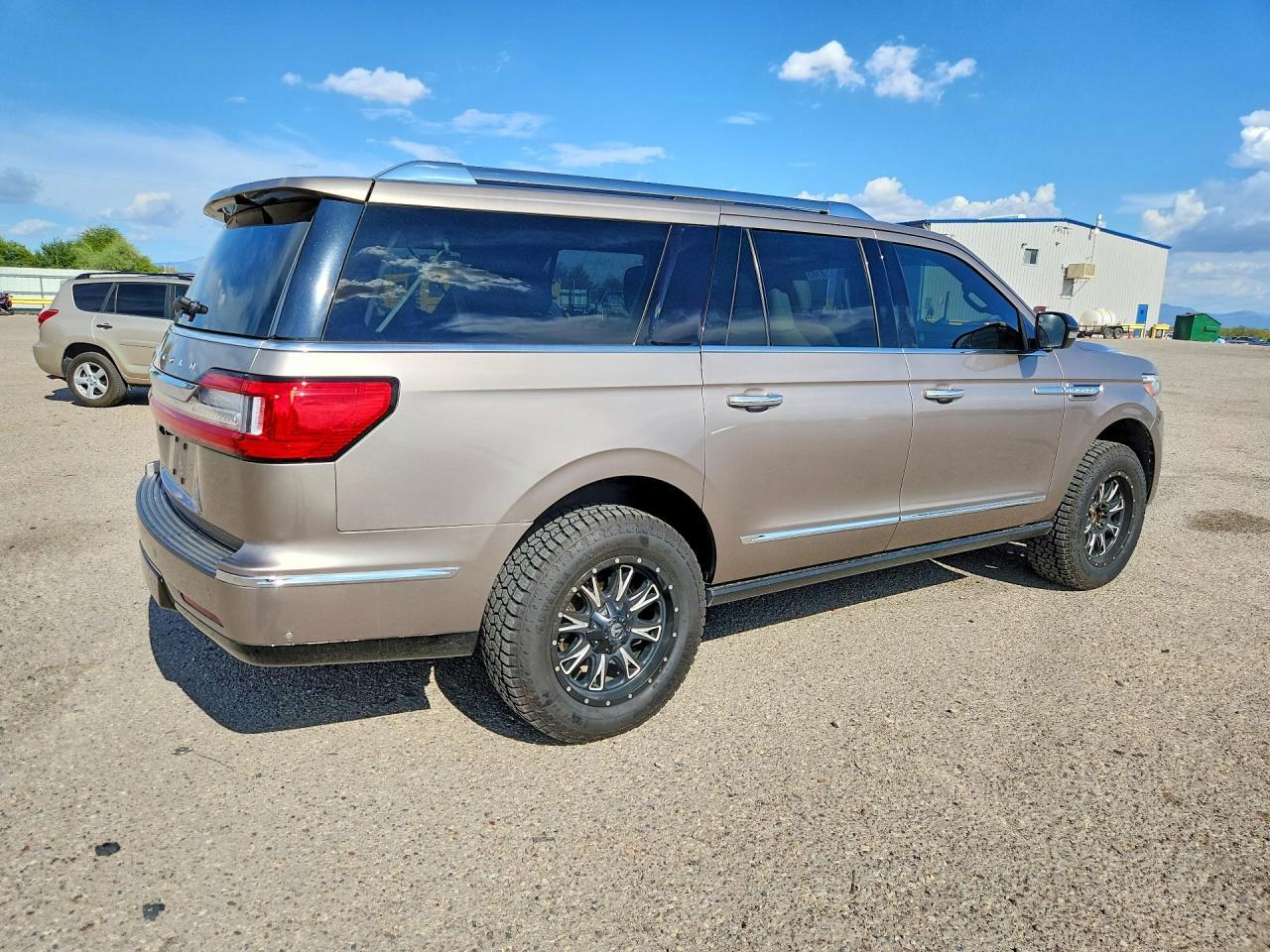 2018 Lincoln Navigator L Reserve - zdjęcie 3