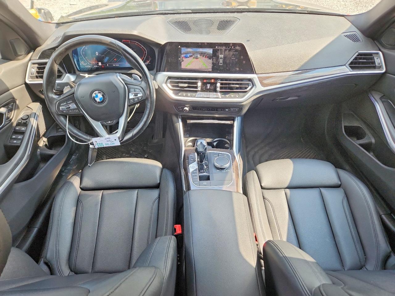 2019 BMW Seria 3 330i - zdjęcie 8