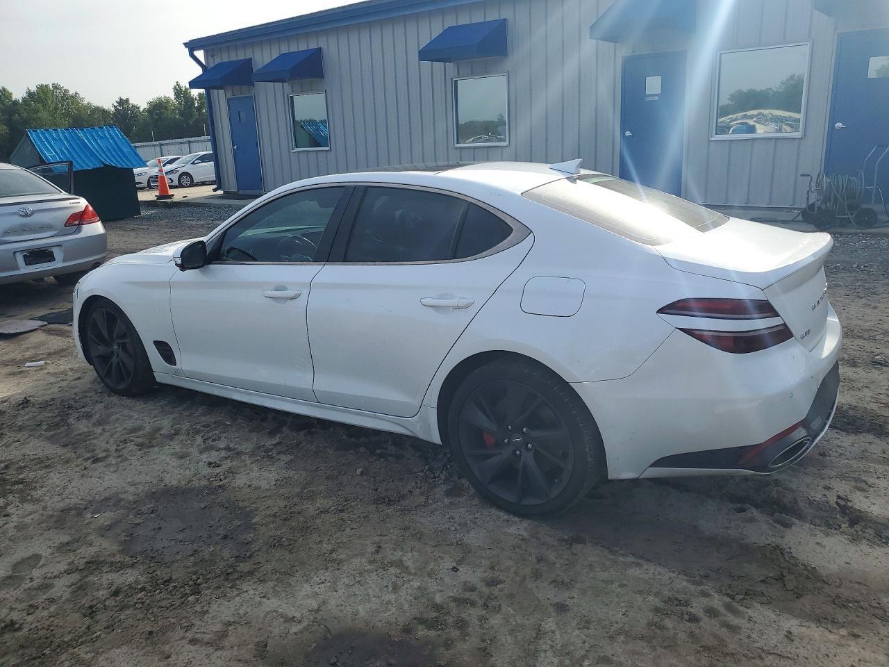2023 Genesis G70 3.3T Standard - zdjęcie 2