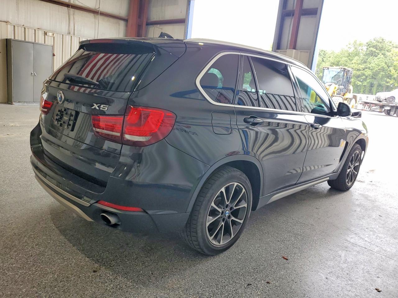 2017 BMW X5 xDrive35I - zdjęcie 3