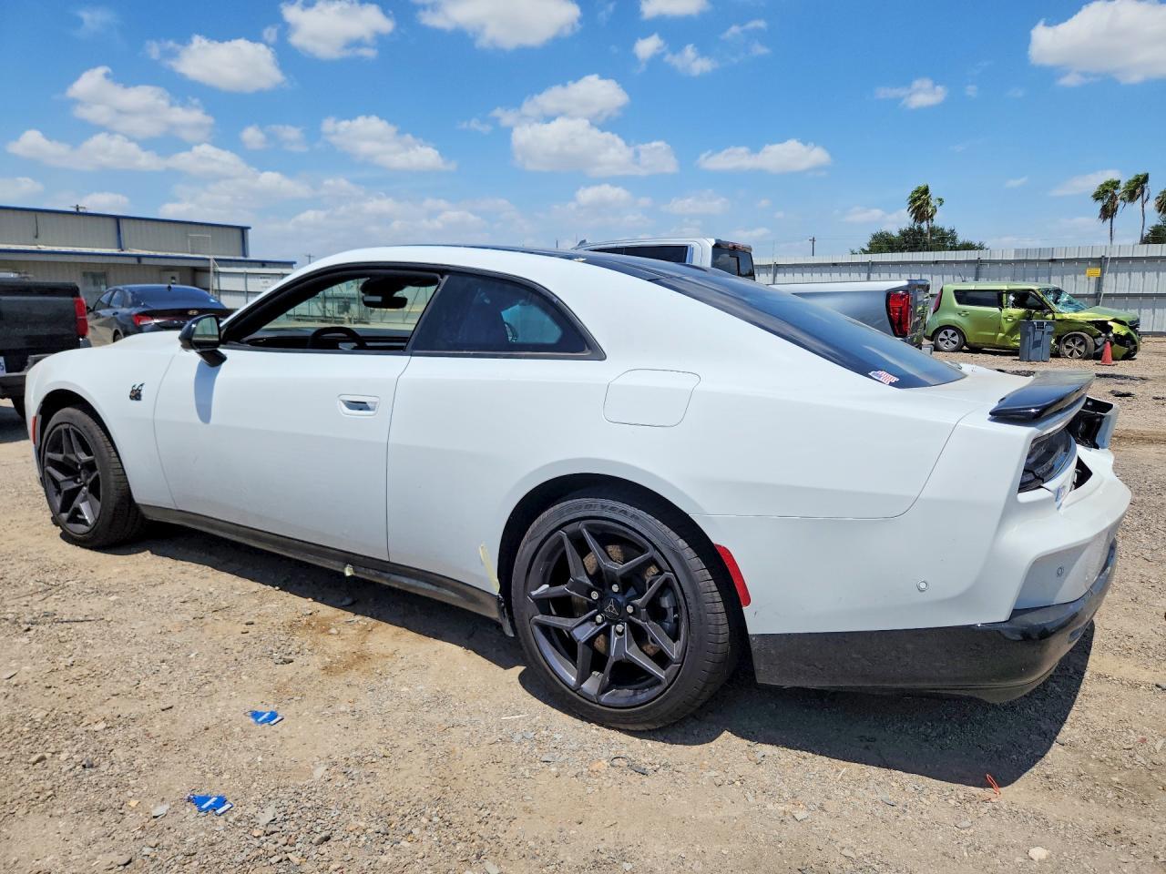 2026 Dodge Charger Scat Pack - zdjęcie 2