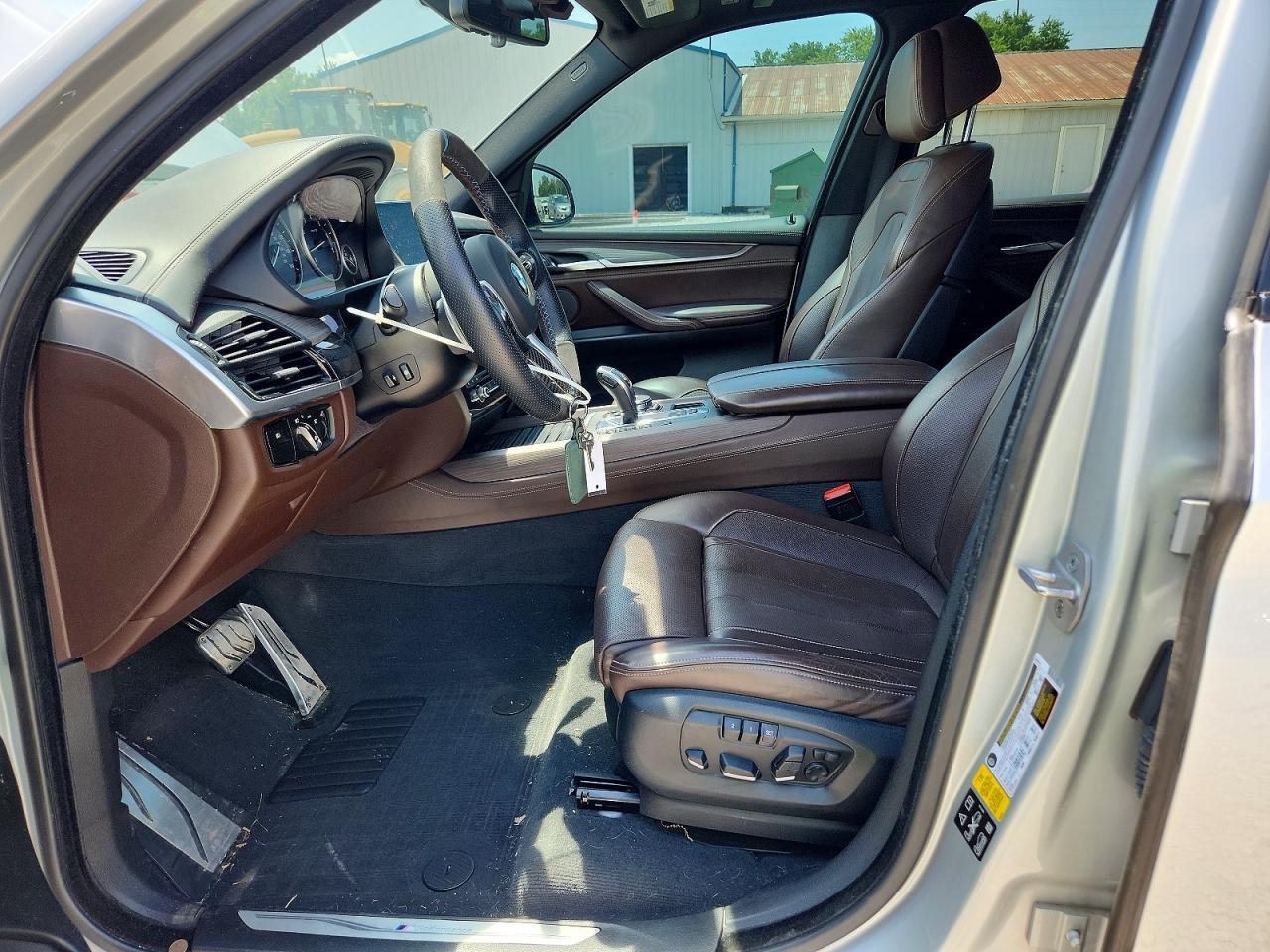 2016 BMW X5 xDrive50I - zdjęcie 7