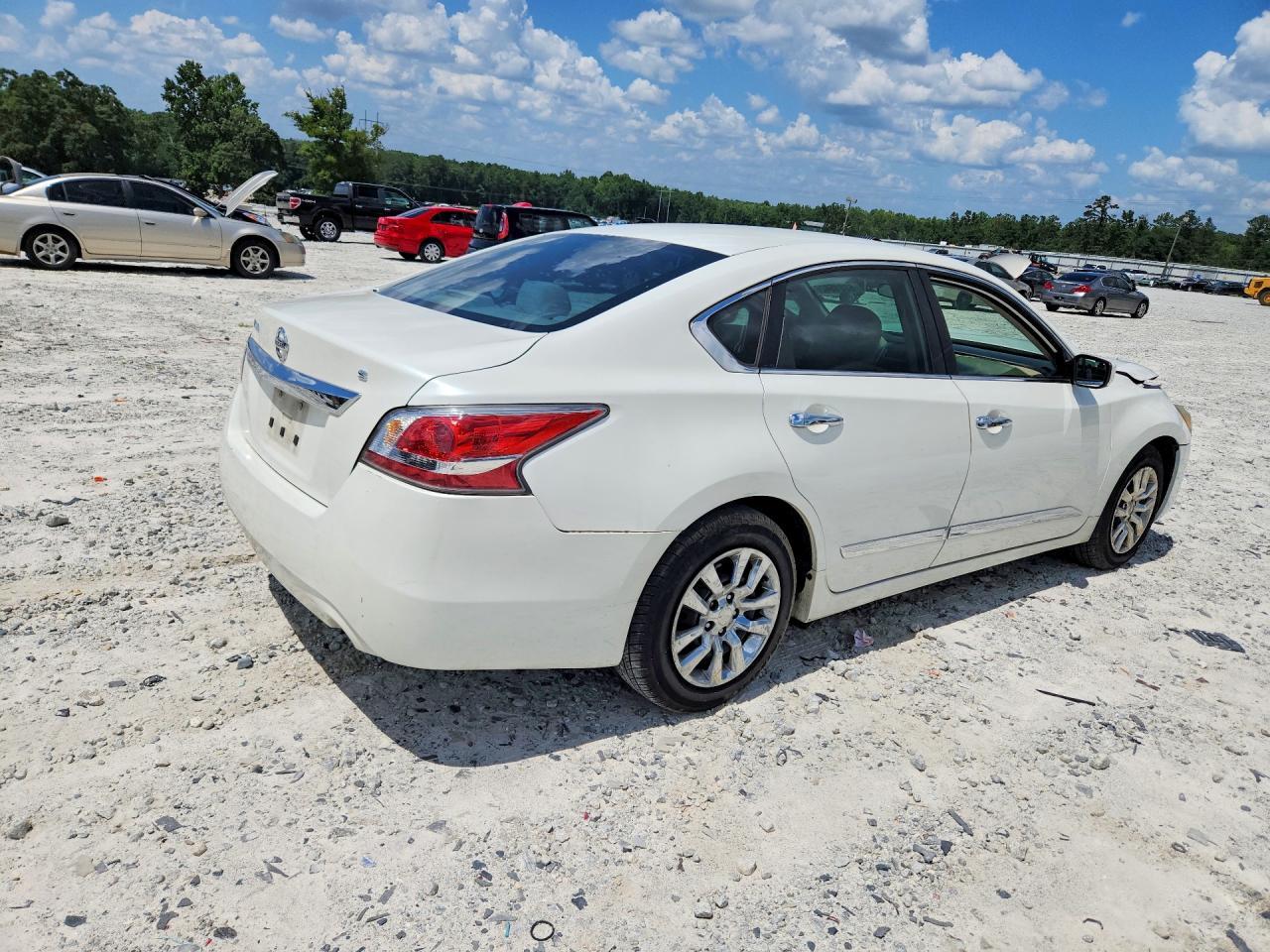 2015 Nissan Altima 2.5 S - zdjęcie 3