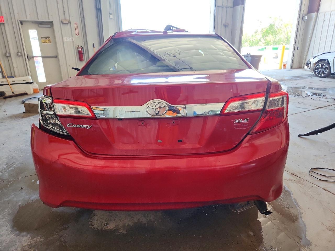 2013 Toyota Camry Xle - zdjęcie 6