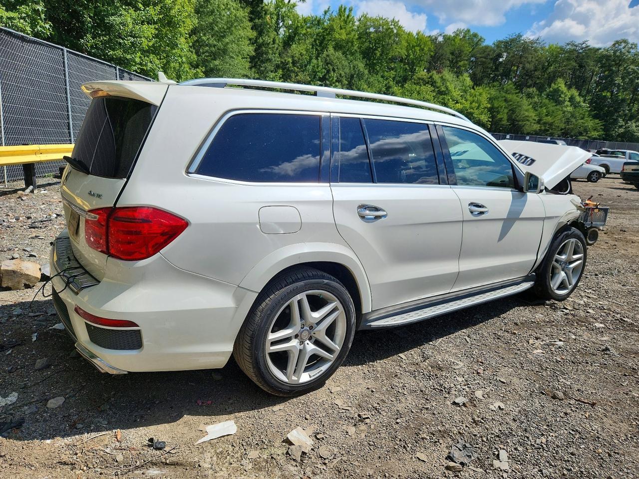 2015 Mercedes-Benz Gl 550 4Matic - zdjęcie 3