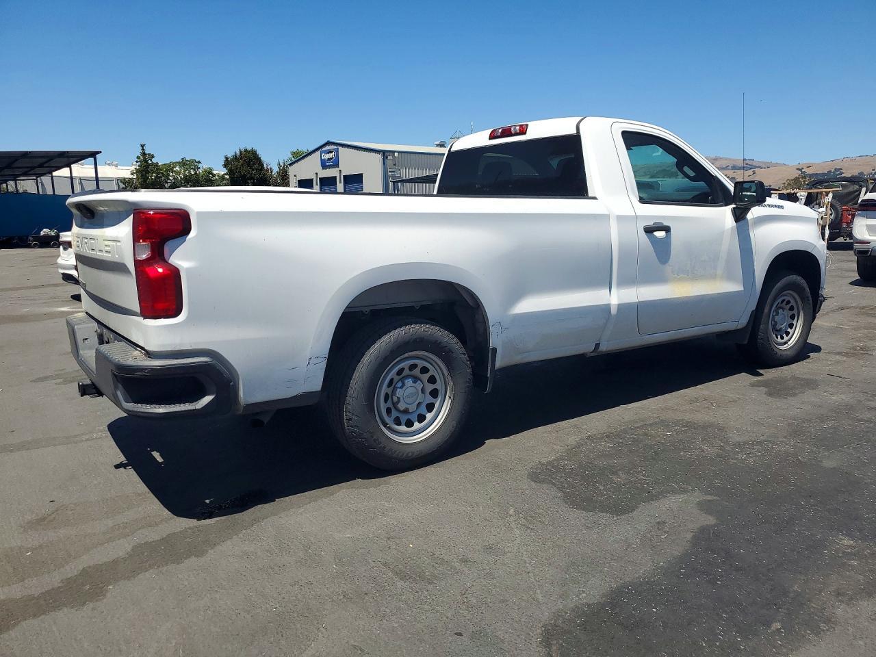 2019 Chevrolet Silverado C1500 - zdjęcie 3