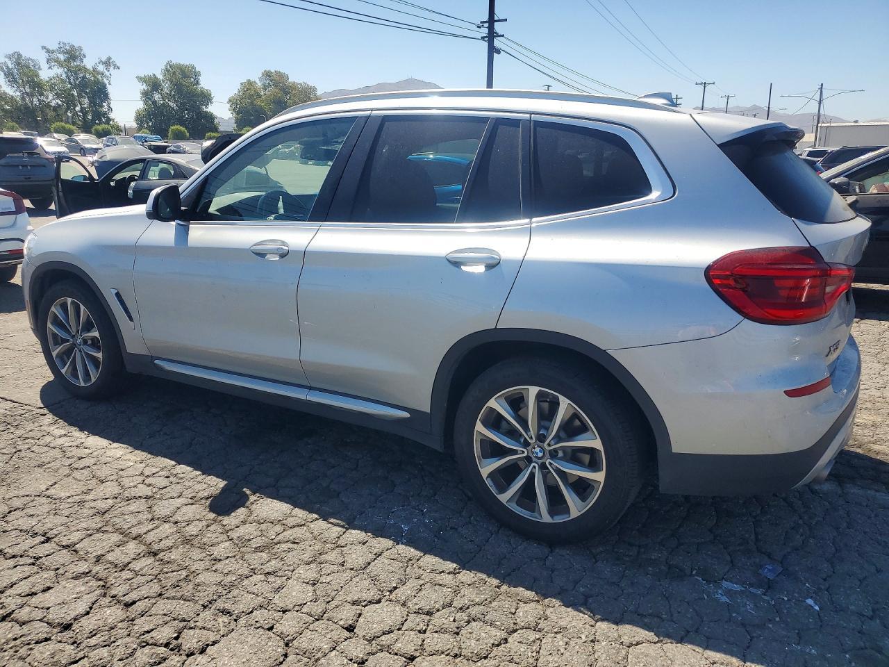 2019 BMW X3 Sdrive30I - zdjęcie 2
