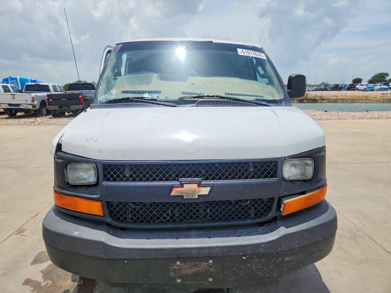 2016 Chevrolet Express G2500 - zdjęcie 5