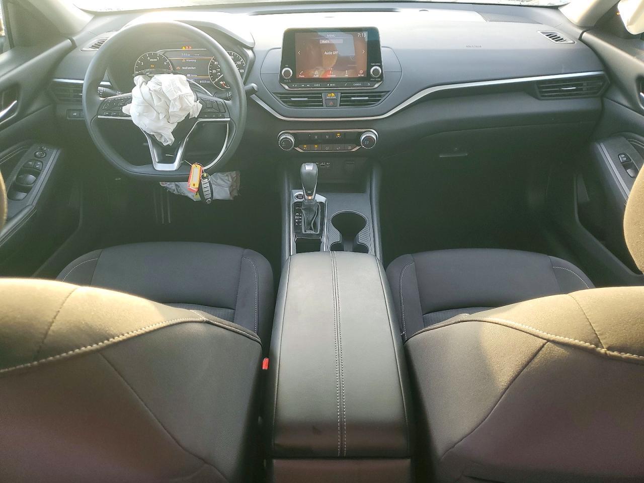 2019 Nissan Altima S - zdjęcie 8