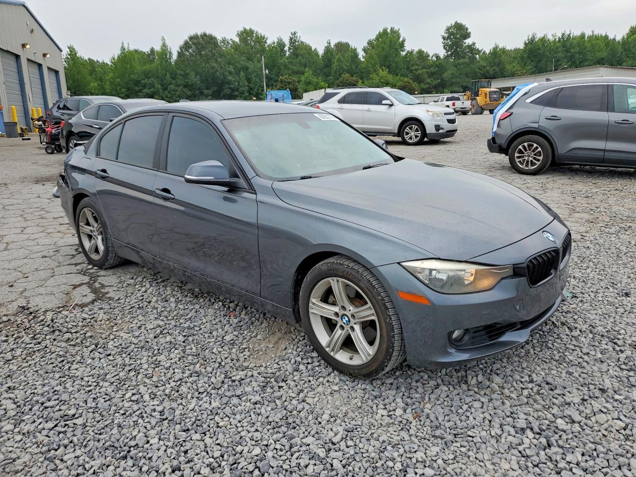 2013 BMW 328 I - zdjęcie 4