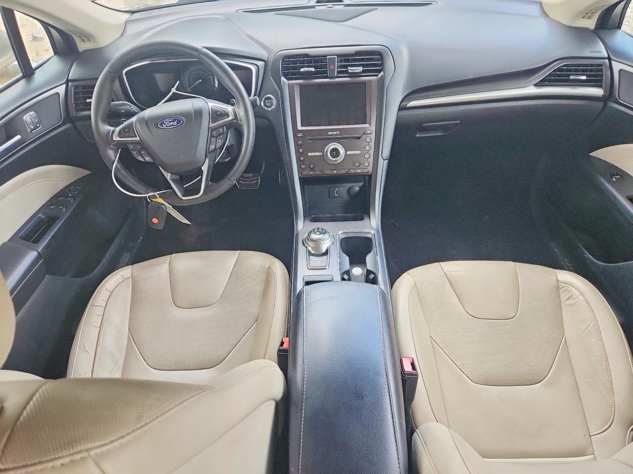 2018 Ford Fusion Titanium/Platinum - zdjęcie 8
