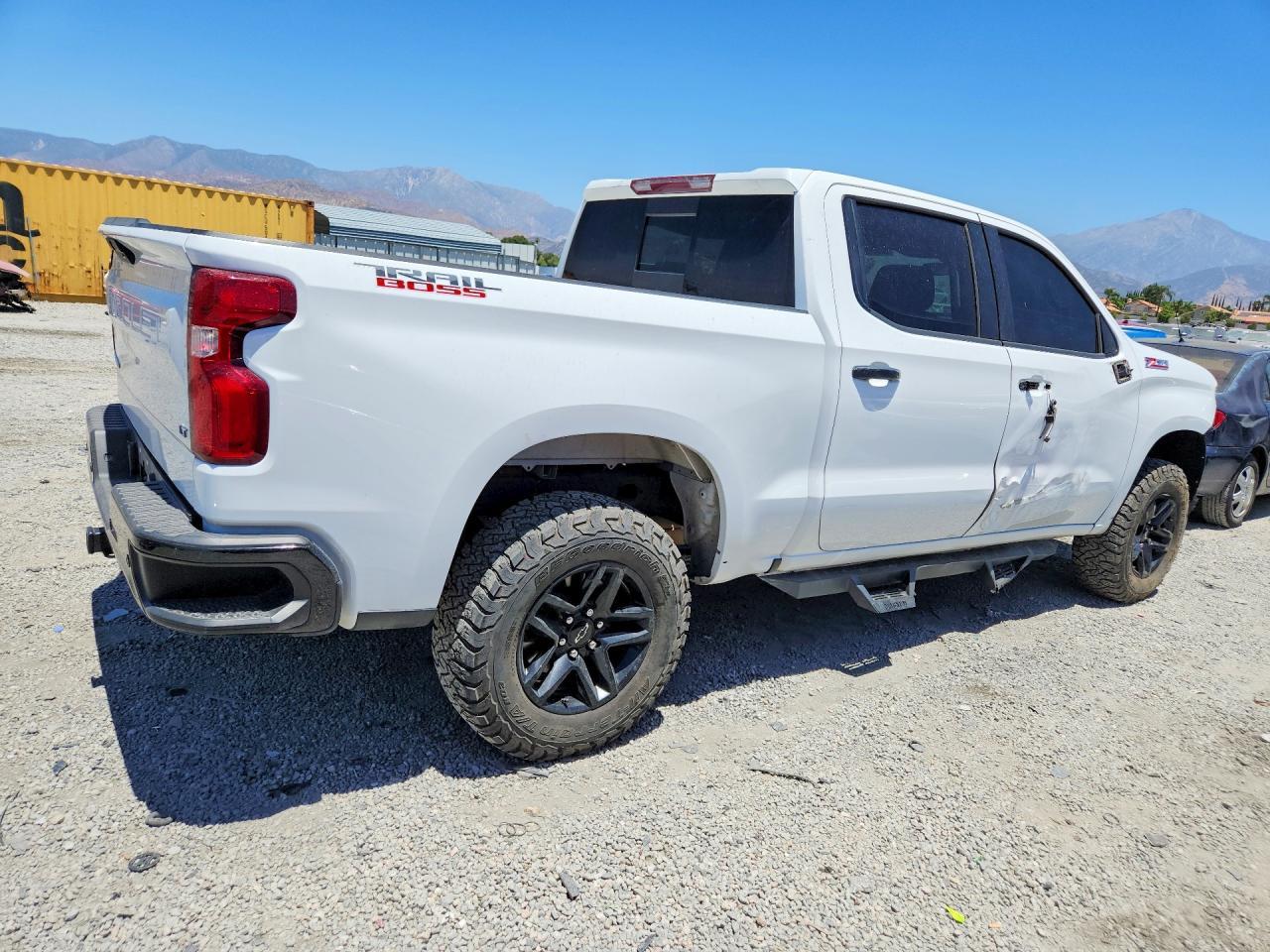 2021 Chevrolet Silverado K1500 Lt Trail Boss - zdjęcie 3