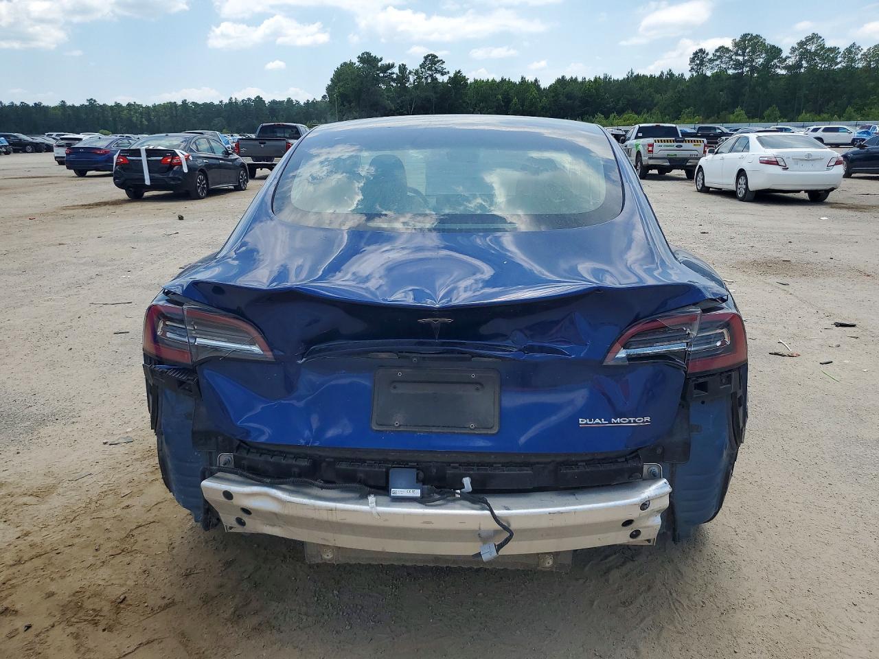 2020 Tesla Model 3 - zdjęcie 6