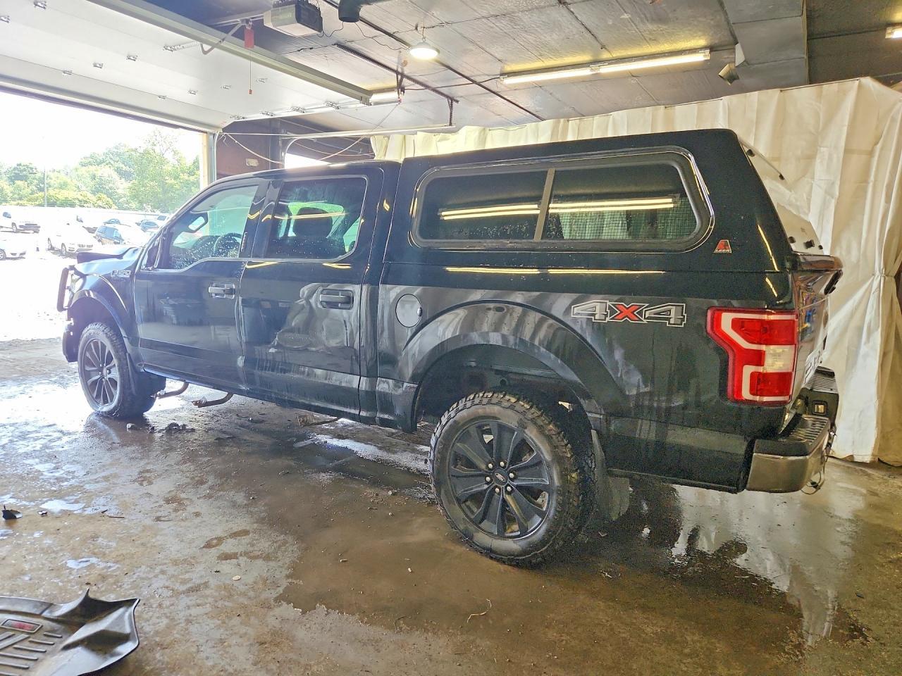 2018 Ford F150 Supercrew - zdjęcie 2