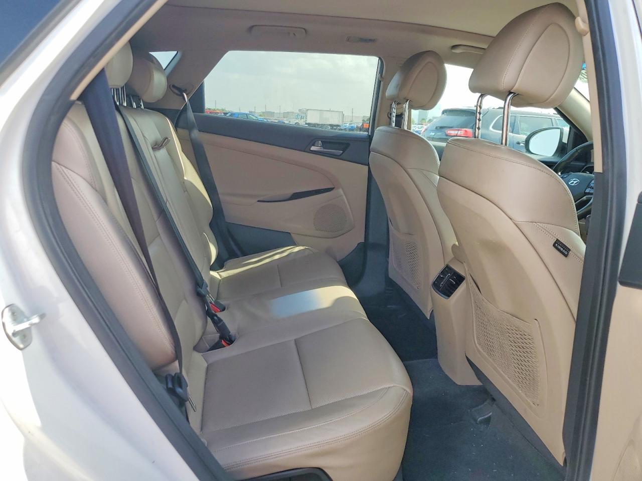 2016 Hyundai Tucson Limited - zdjęcie 11