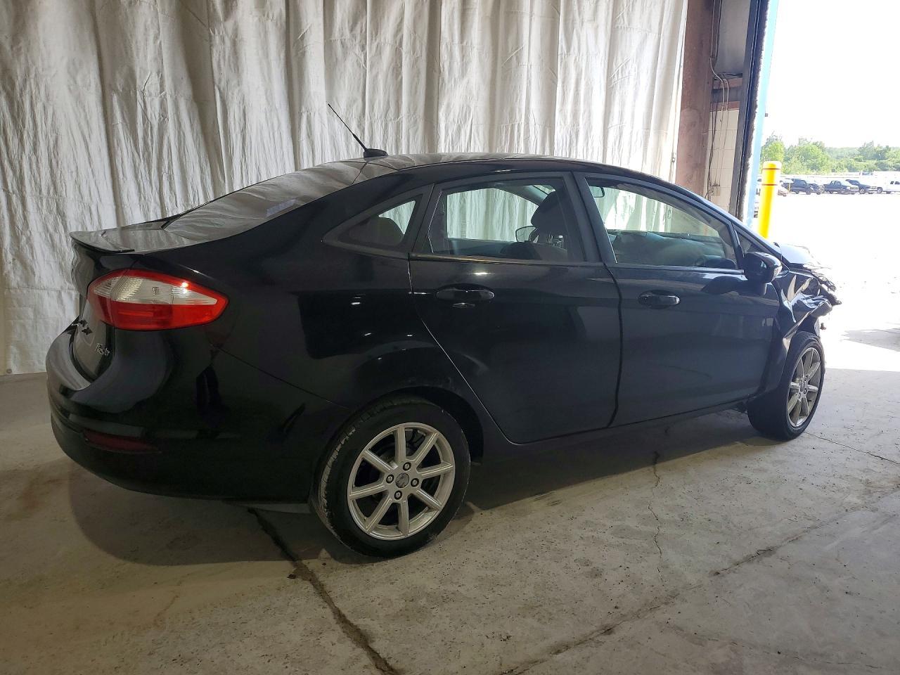 2017 Ford Fiesta Se - zdjęcie 3