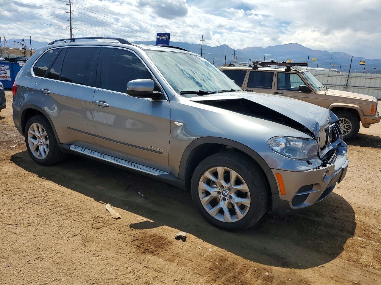 2013 BMW X5 xDrive35I - zdjęcie 4