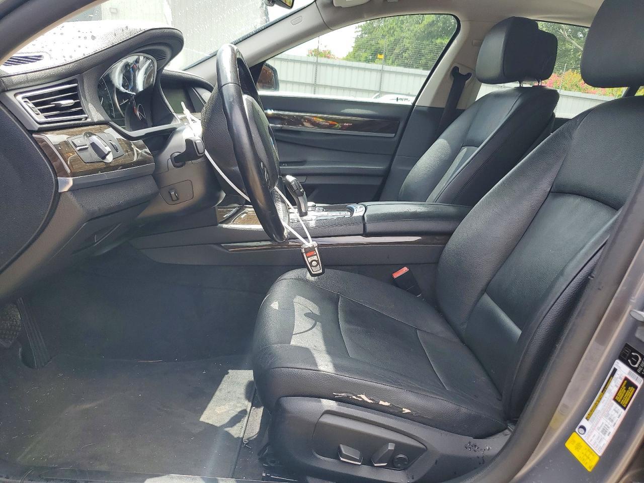 2013 BMW 740 I - zdjęcie 7