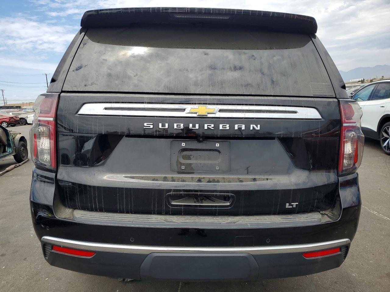2024 Chevrolet Suburban C1500 Lt - zdjęcie 6