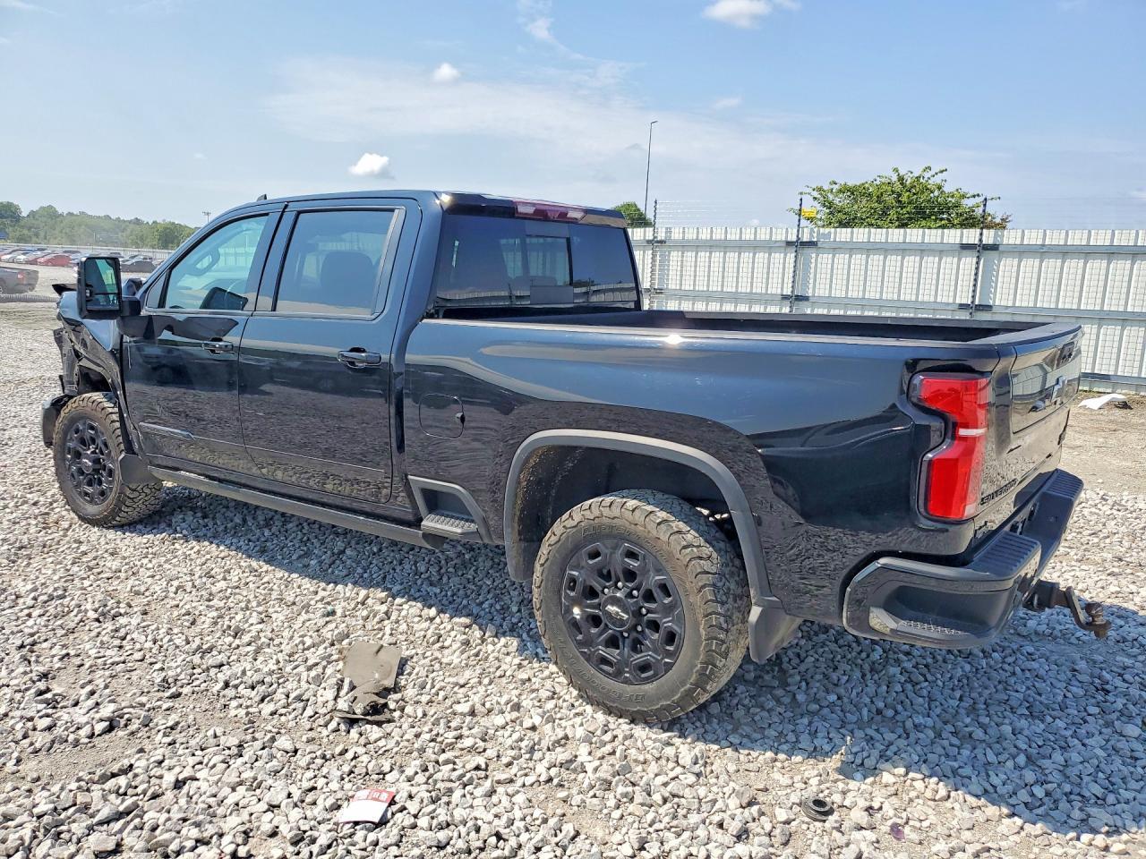 2024 Chevrolet Silverado 2500 Hd - zdjęcie 2