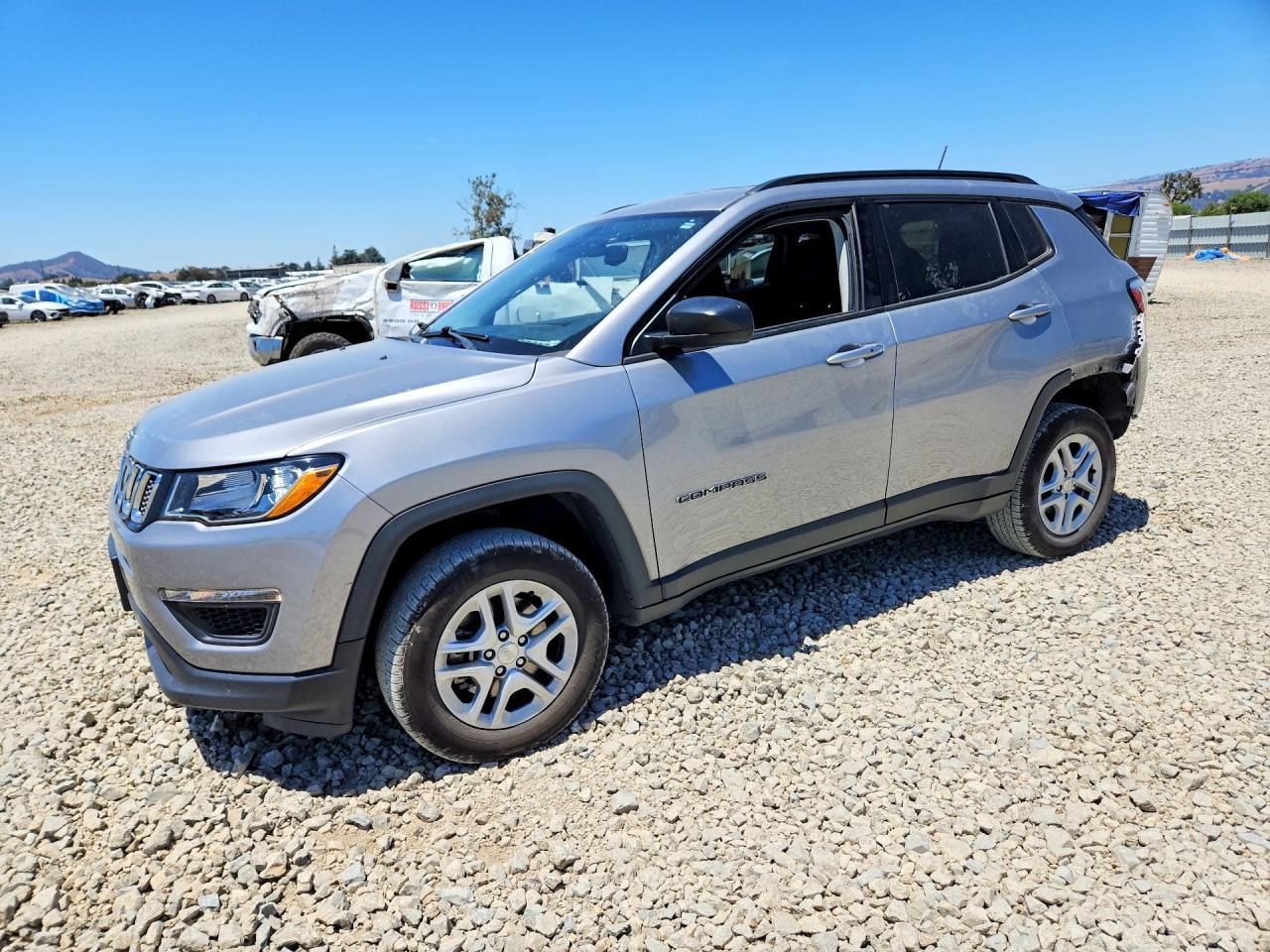 2018 Jeep Compass Sport - zdjęcie główne